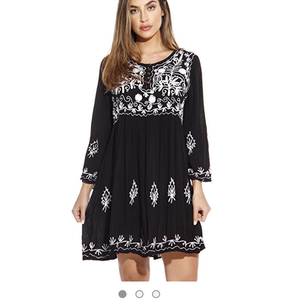 “ Sadie “ , Embroidered, Tunic , Comfy & Chic 🌸 - Picture 5 of 7